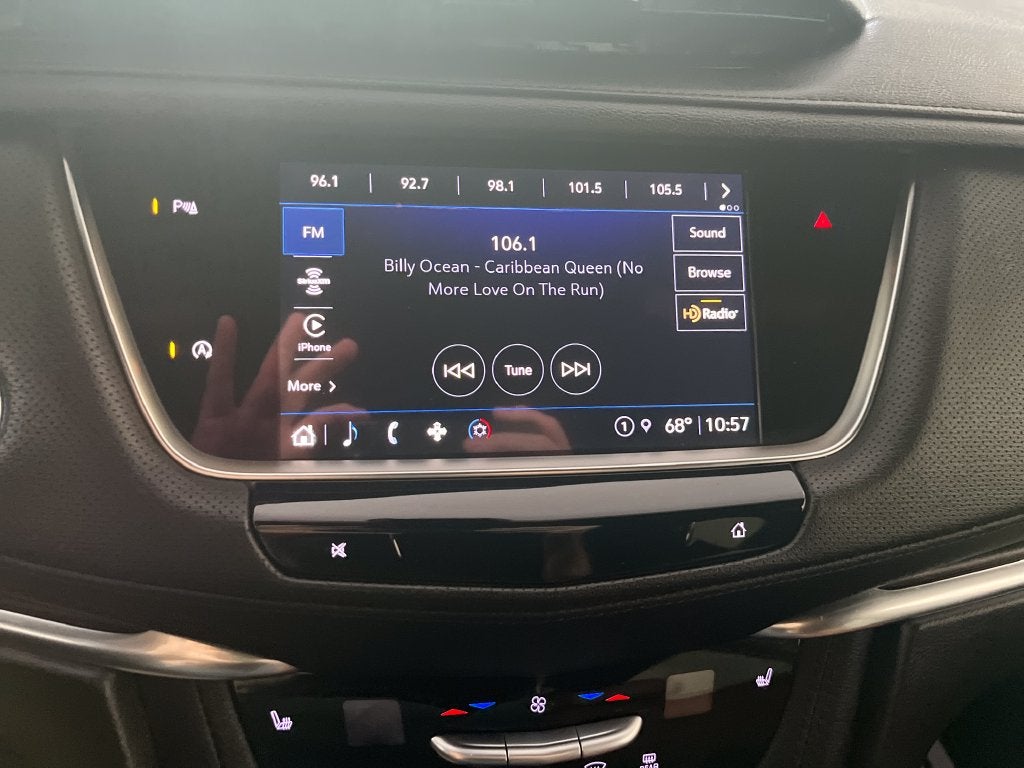 2022 Cadillac XT5 Premium Luxury