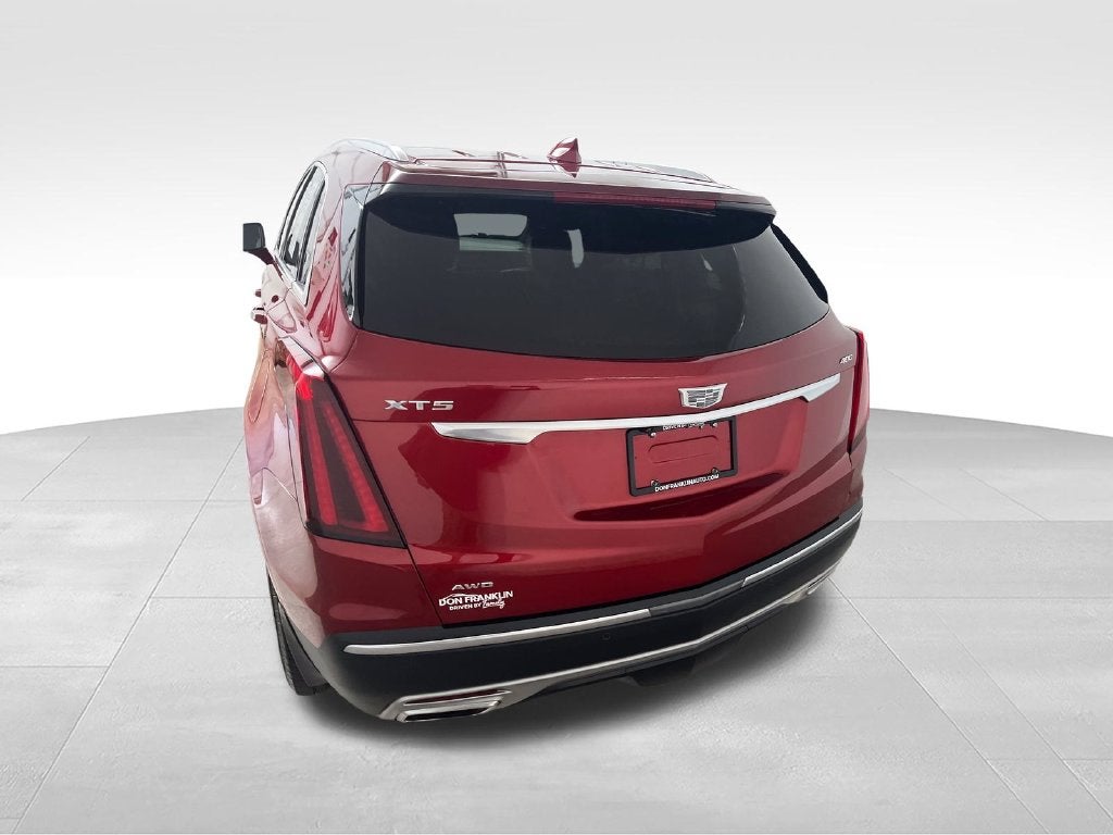 2022 Cadillac XT5 Premium Luxury