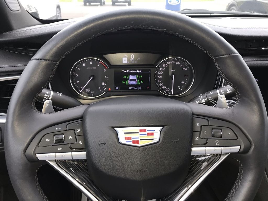 2024 Cadillac XT6 Sport