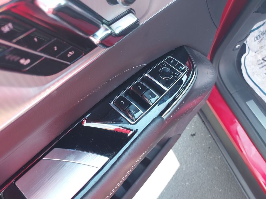 2024 Cadillac LYRIQ Tech