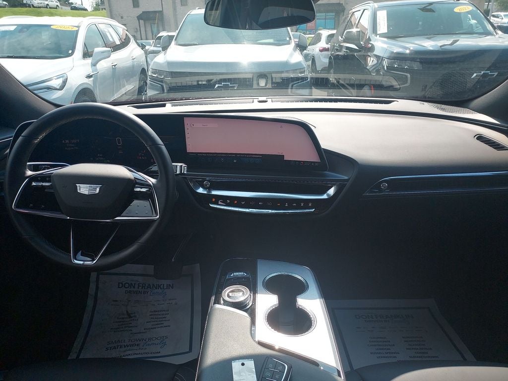 2024 Cadillac LYRIQ Tech
