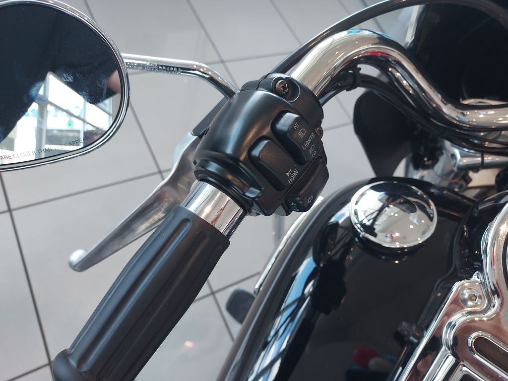 2009 Harley-Davidson Dyna Base