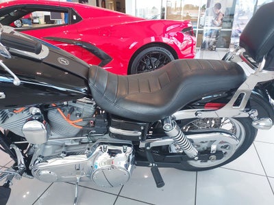 2009 Harley-Davidson Dyna Base