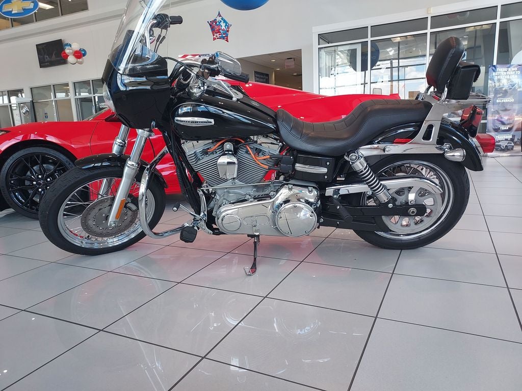 2009 Harley-Davidson Dyna Base
