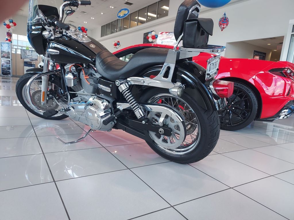 2009 Harley-Davidson Dyna Base