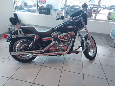 2009 Harley-Davidson Dyna Base