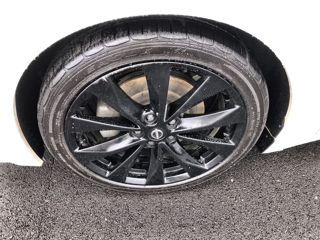 2023 Nissan Maxima SR