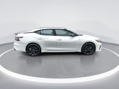 2023 Nissan Maxima SR