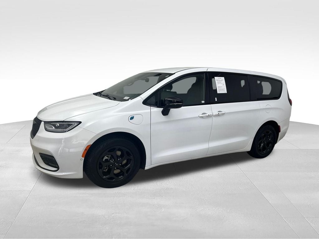 2024 Chrysler Pacifica Hybrid Select S Appearance
