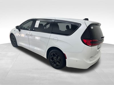 2024 Chrysler Pacifica Hybrid Select S Appearance