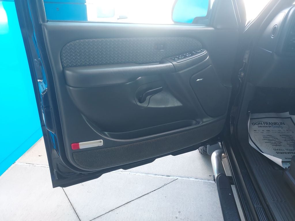 2004 Chevrolet Avalanche 2500 Base