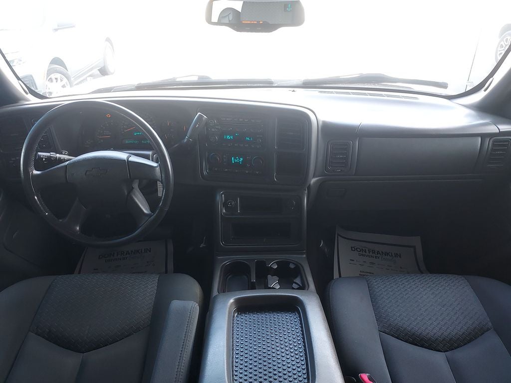 2004 Chevrolet Avalanche 2500 Base