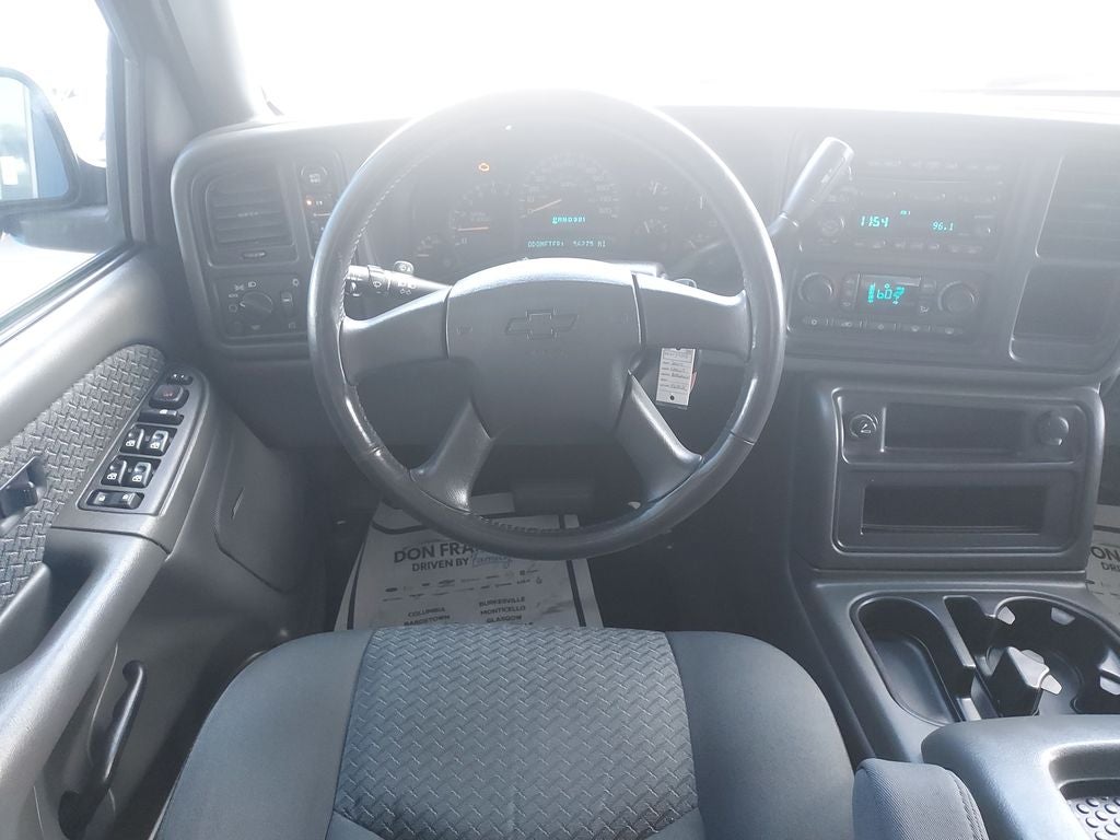 2004 Chevrolet Avalanche 2500 Base