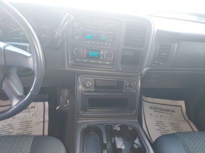 2004 Chevrolet Avalanche 2500 Base