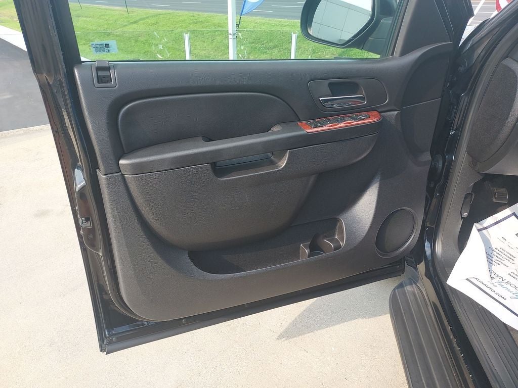 2013 Chevrolet Avalanche 1500 LS