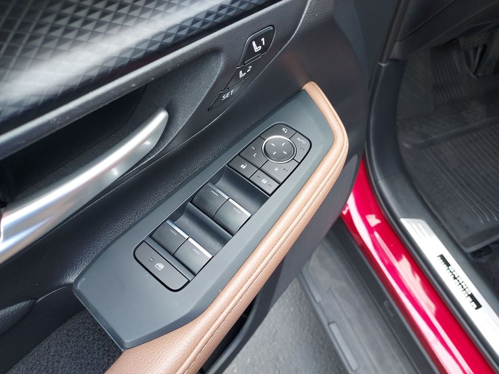 2025 Toyota Grand Highlander Hybrid MAX Platinum