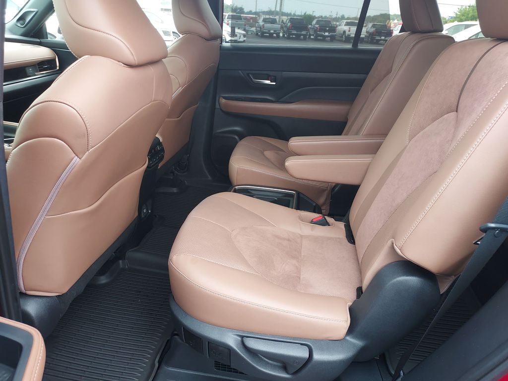 2025 Toyota Grand Highlander Hybrid MAX Platinum
