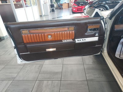 1983 Chrysler LeBaron Base