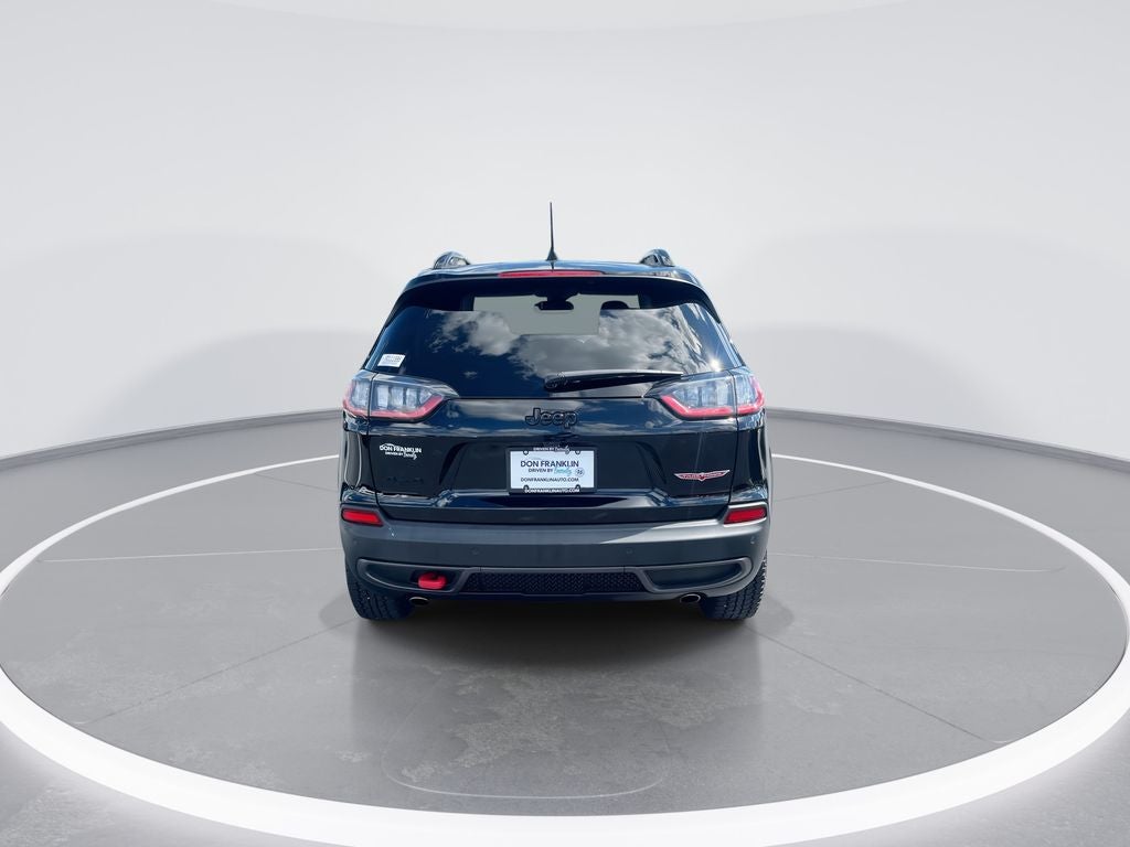 2023 Jeep Cherokee Trailhawk