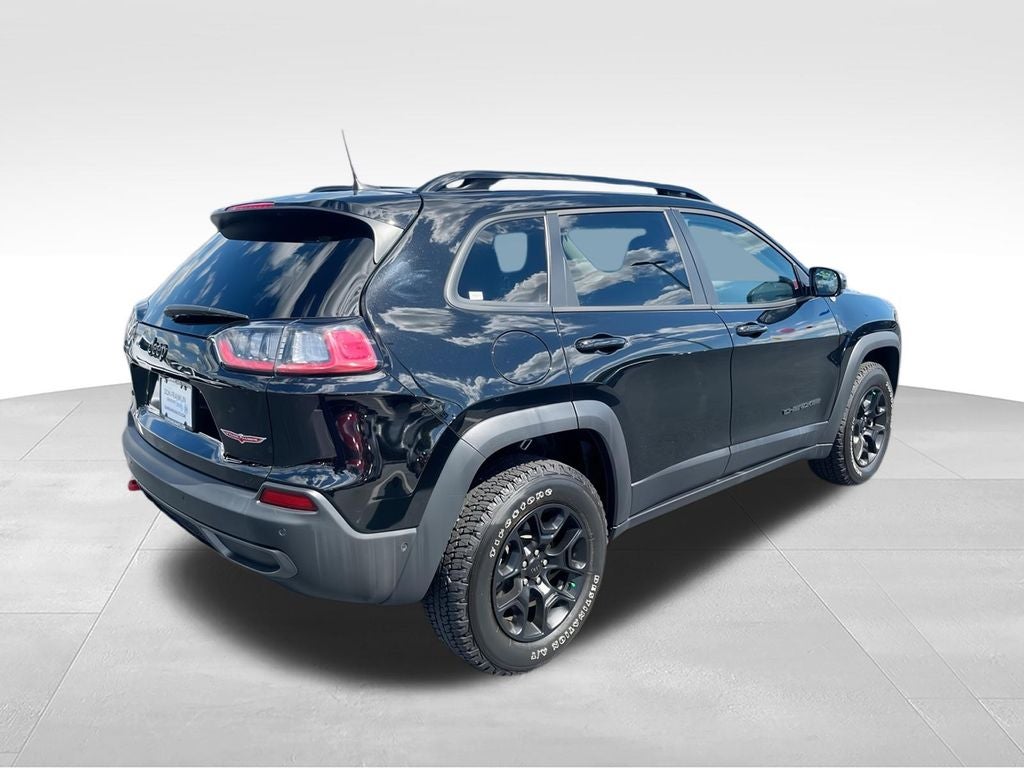 2023 Jeep Cherokee Trailhawk
