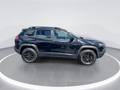 2023 Jeep Cherokee Trailhawk