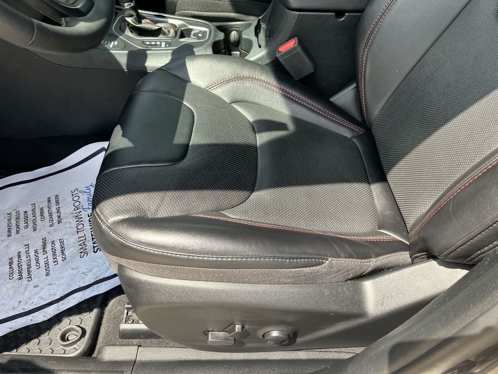 2023 Jeep Cherokee Trailhawk