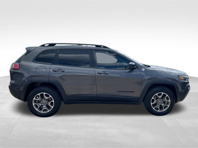 2023 Jeep Cherokee Trailhawk