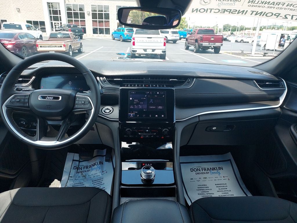 2024 Jeep Grand Cherokee L Laredo
