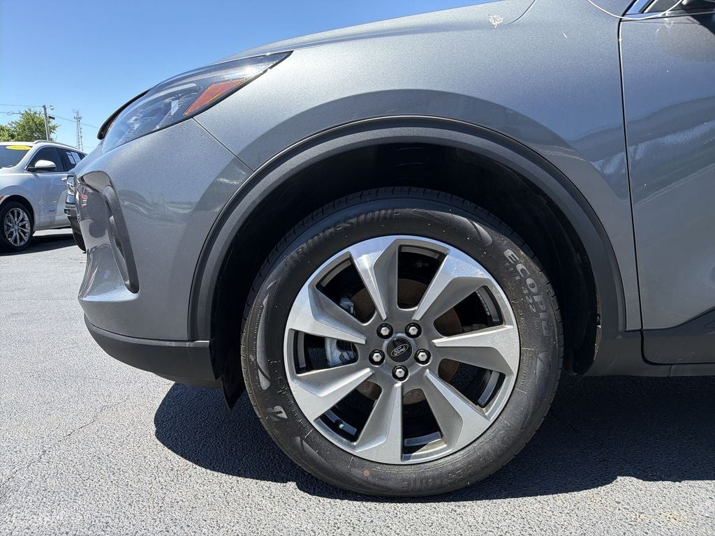 2025 Ford Escape Platinum