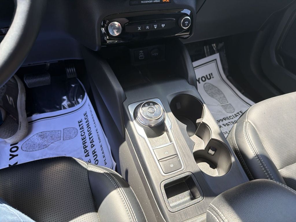 2025 Ford Escape Platinum