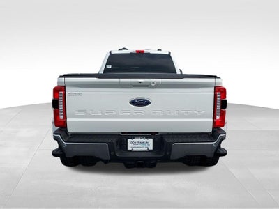 2025 Ford F-350SD Lariat DRW