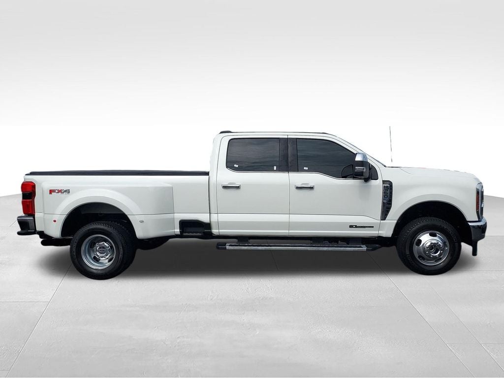 2025 Ford F-350SD Lariat DRW