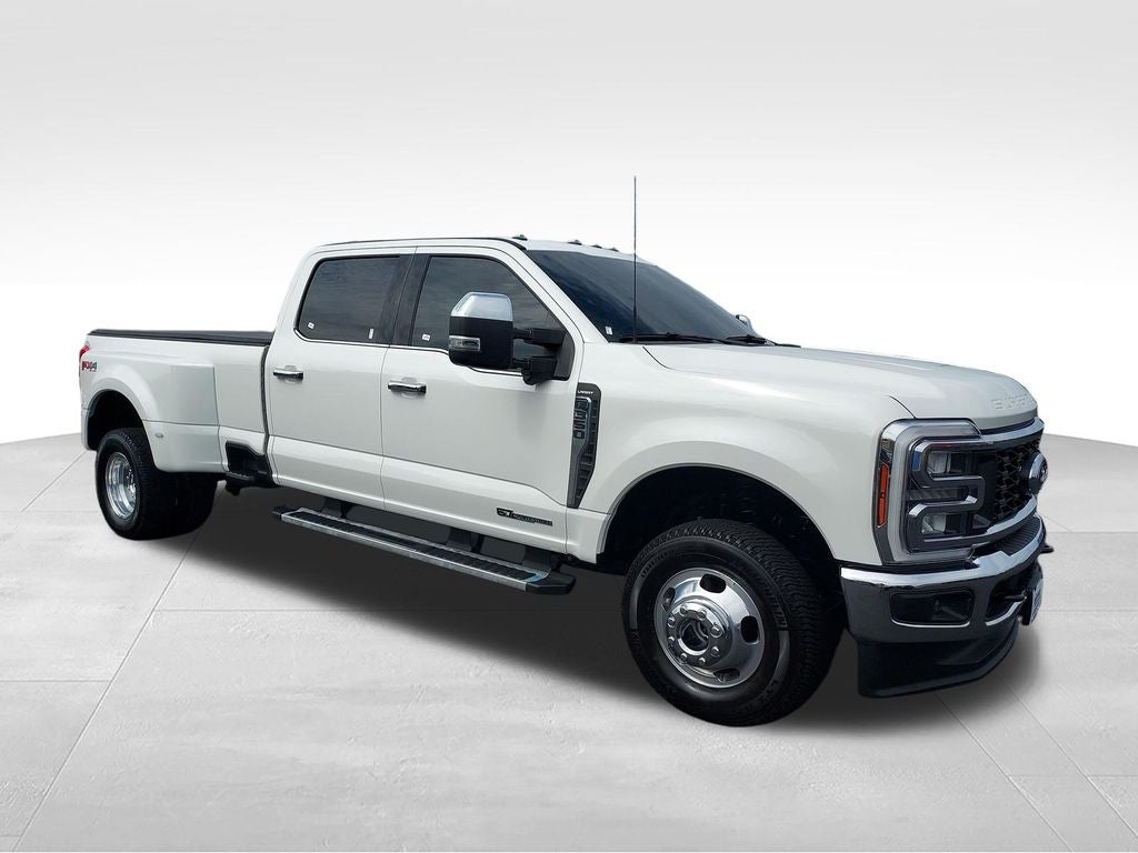 2025 Ford F-350SD Lariat DRW