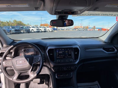 2022 GMC Acadia AT4
