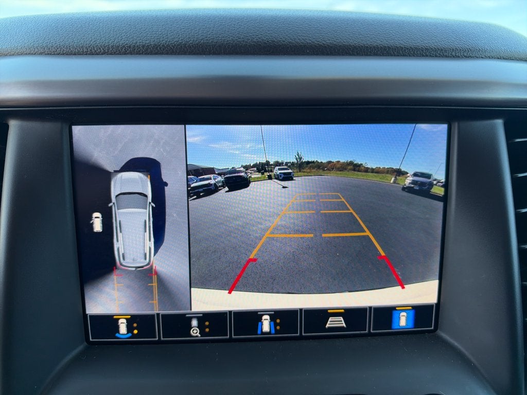 2022 GMC Acadia AT4