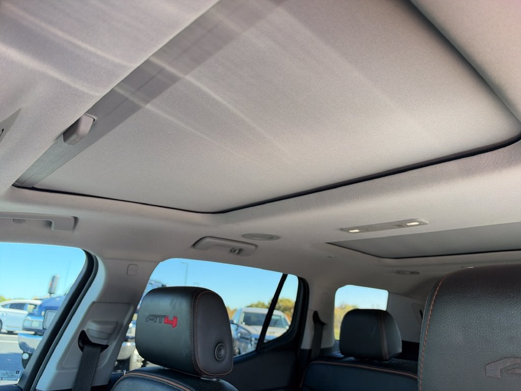 2022 GMC Acadia AT4