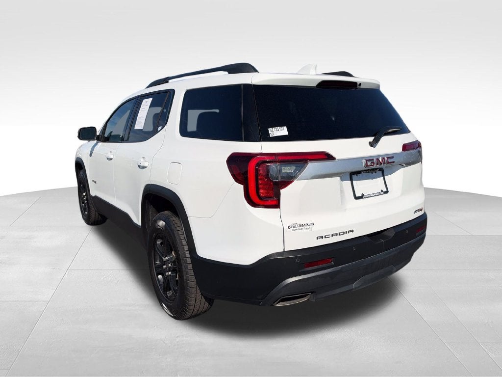 2022 GMC Acadia AT4