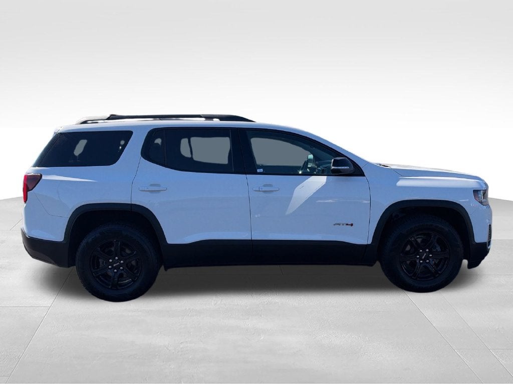 2022 GMC Acadia AT4