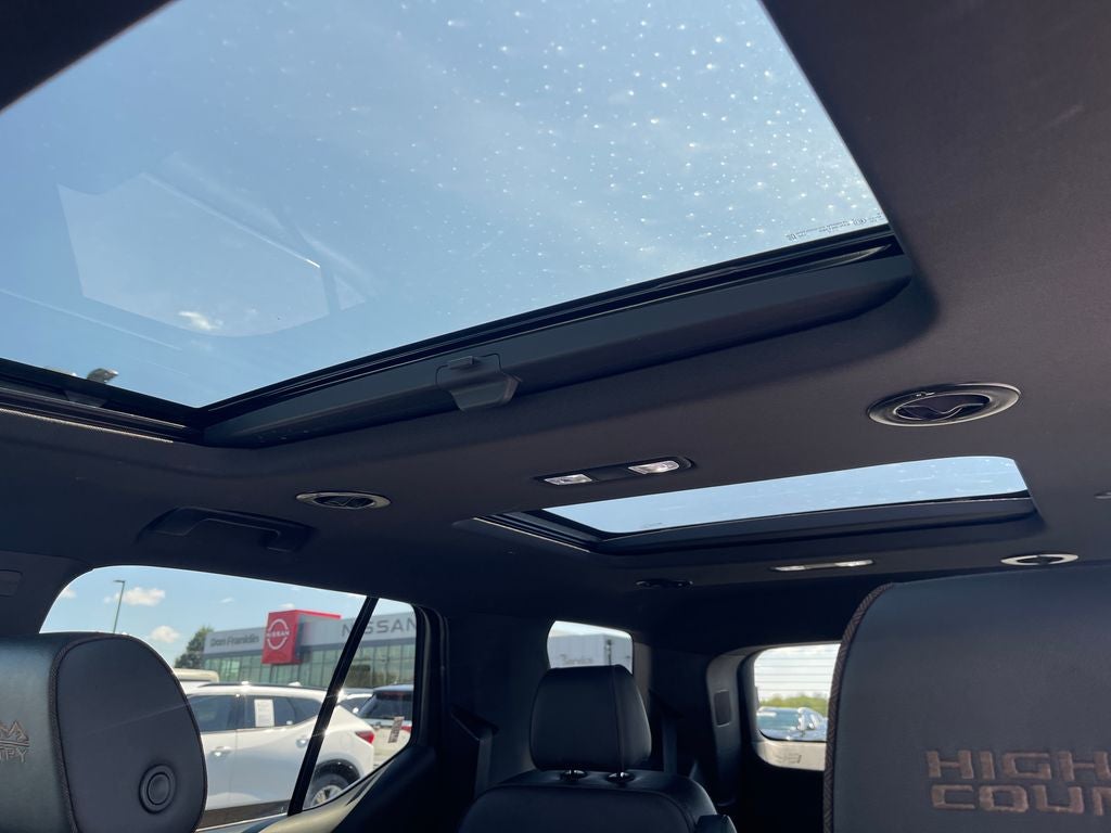 2023 Chevrolet Traverse High Country