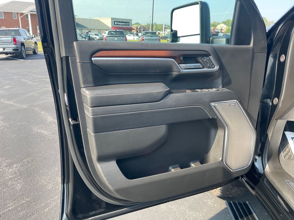2025 GMC Sierra 2500HD Denali