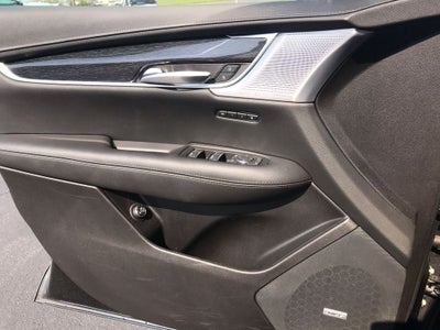 2022 Cadillac XT5 Premium Luxury