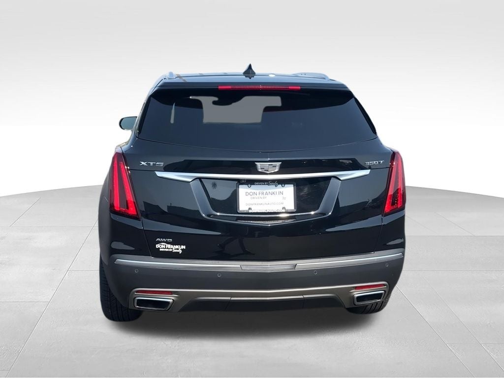 2022 Cadillac XT5 Premium Luxury