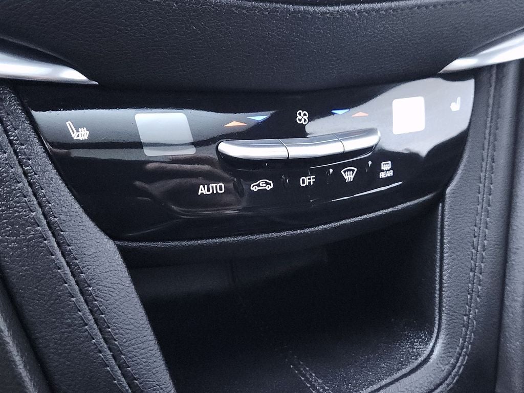 2024 Cadillac XT6 Luxury
