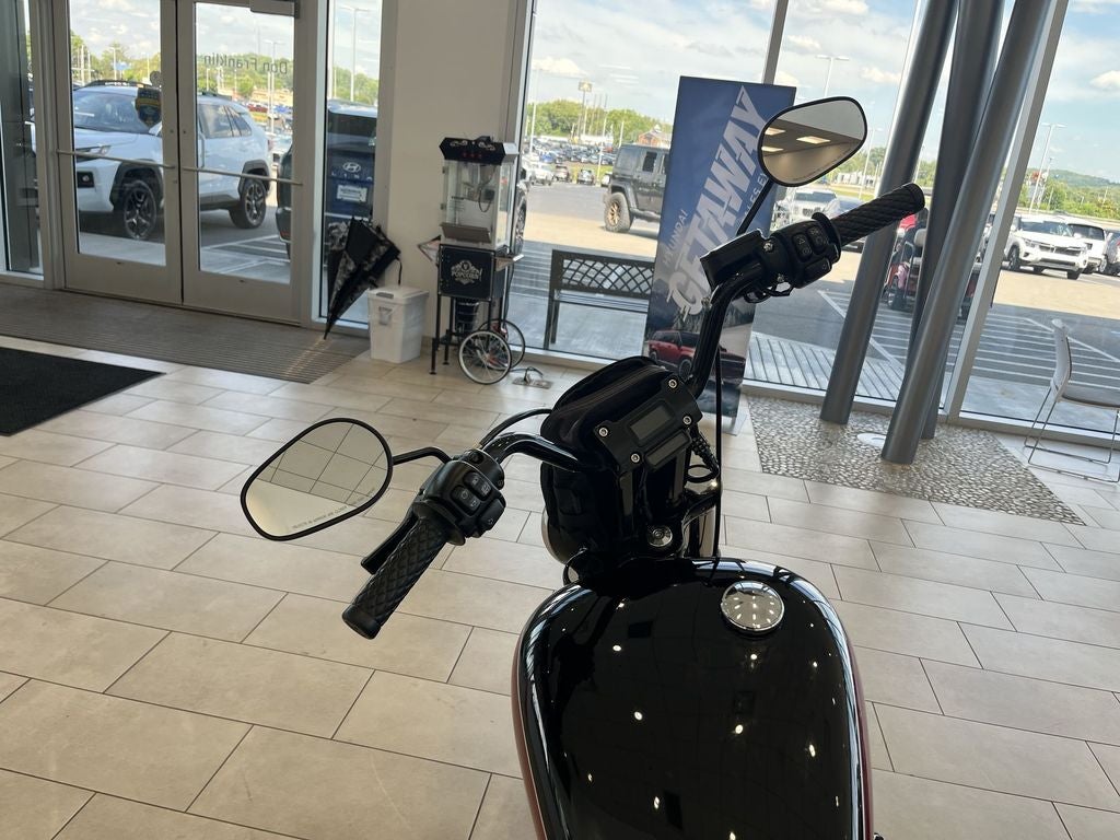 2020 Harley-Davidson MOTORCYCLE Base