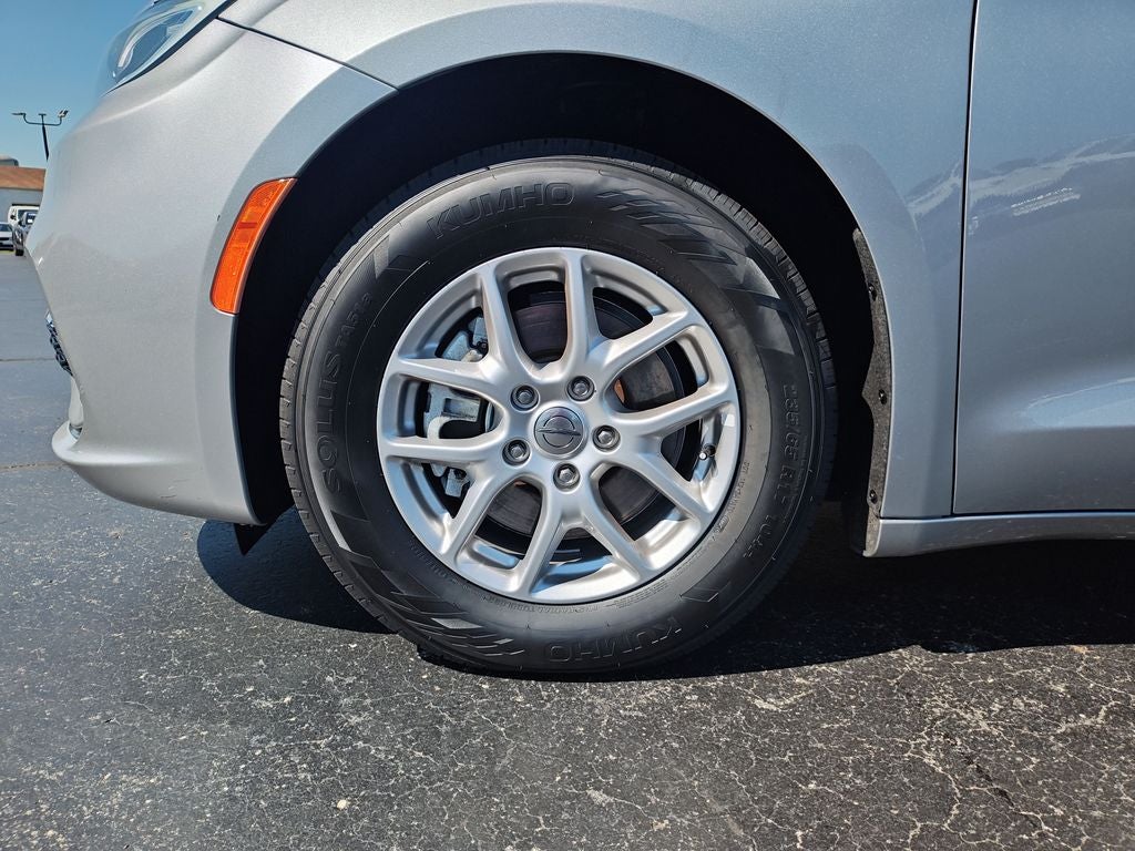 2021 Chrysler Pacifica Touring L