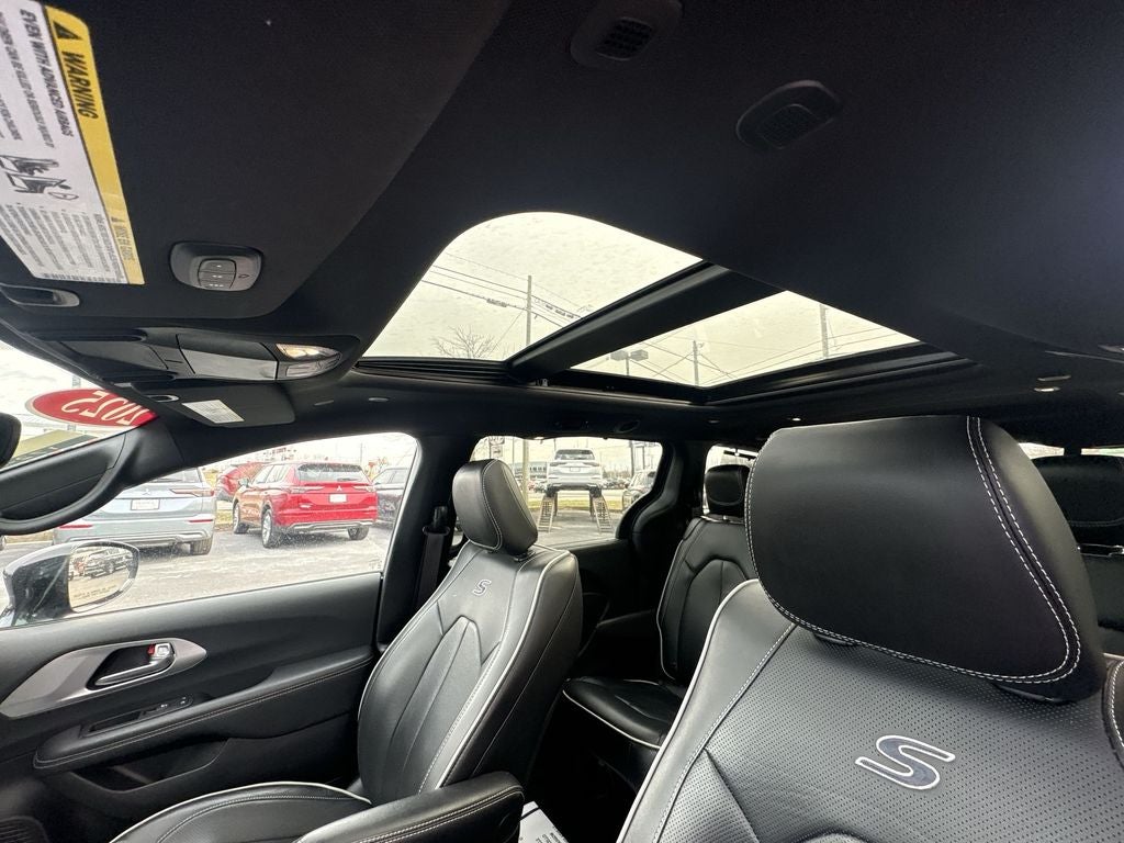 2025 Chrysler Pacifica Limited