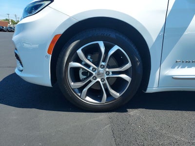 2024 Chrysler Pacifica Pinnacle