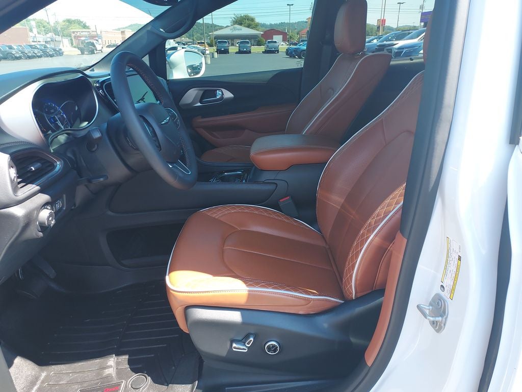 2024 Chrysler Pacifica Pinnacle