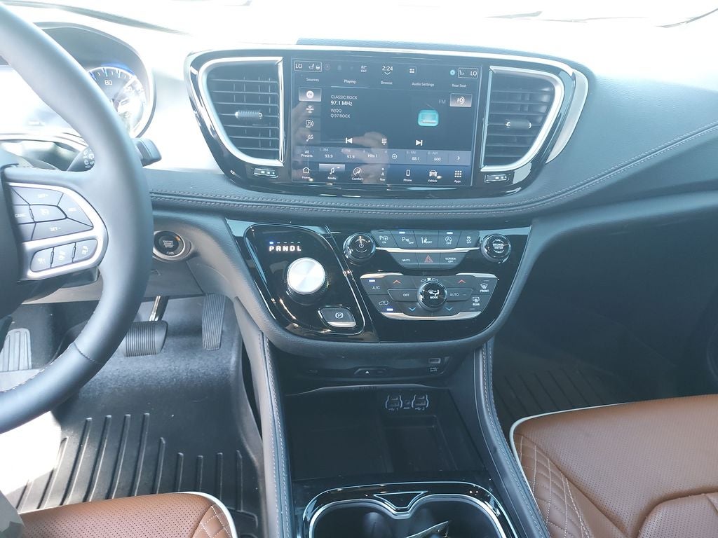 2024 Chrysler Pacifica Pinnacle