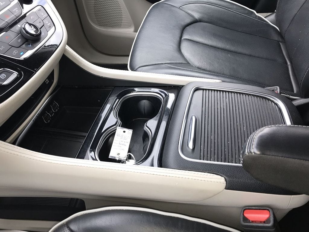 2022 Chrysler Pacifica Hybrid Limited